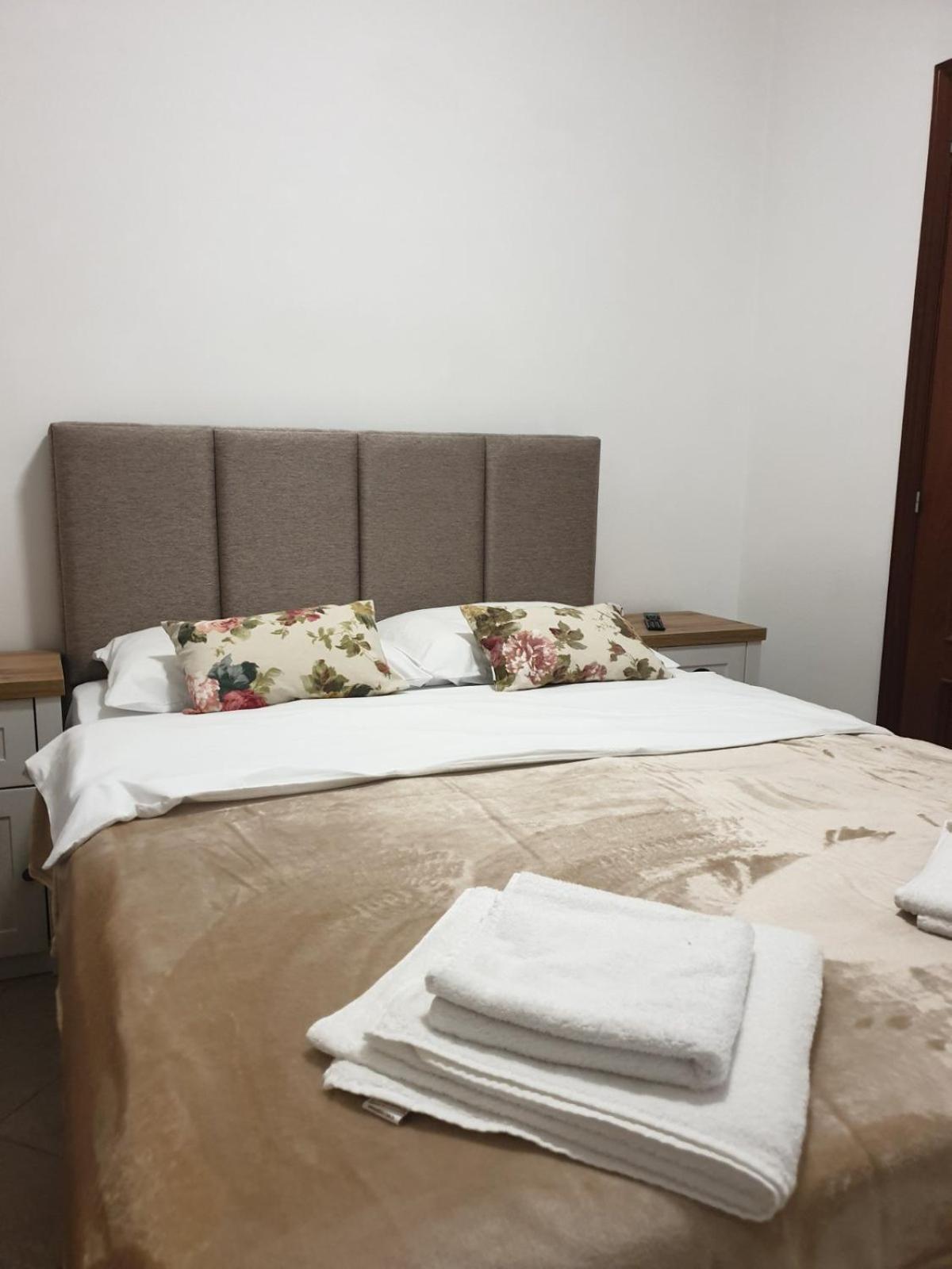 Ana's Place Near The Sea Апартаменти *