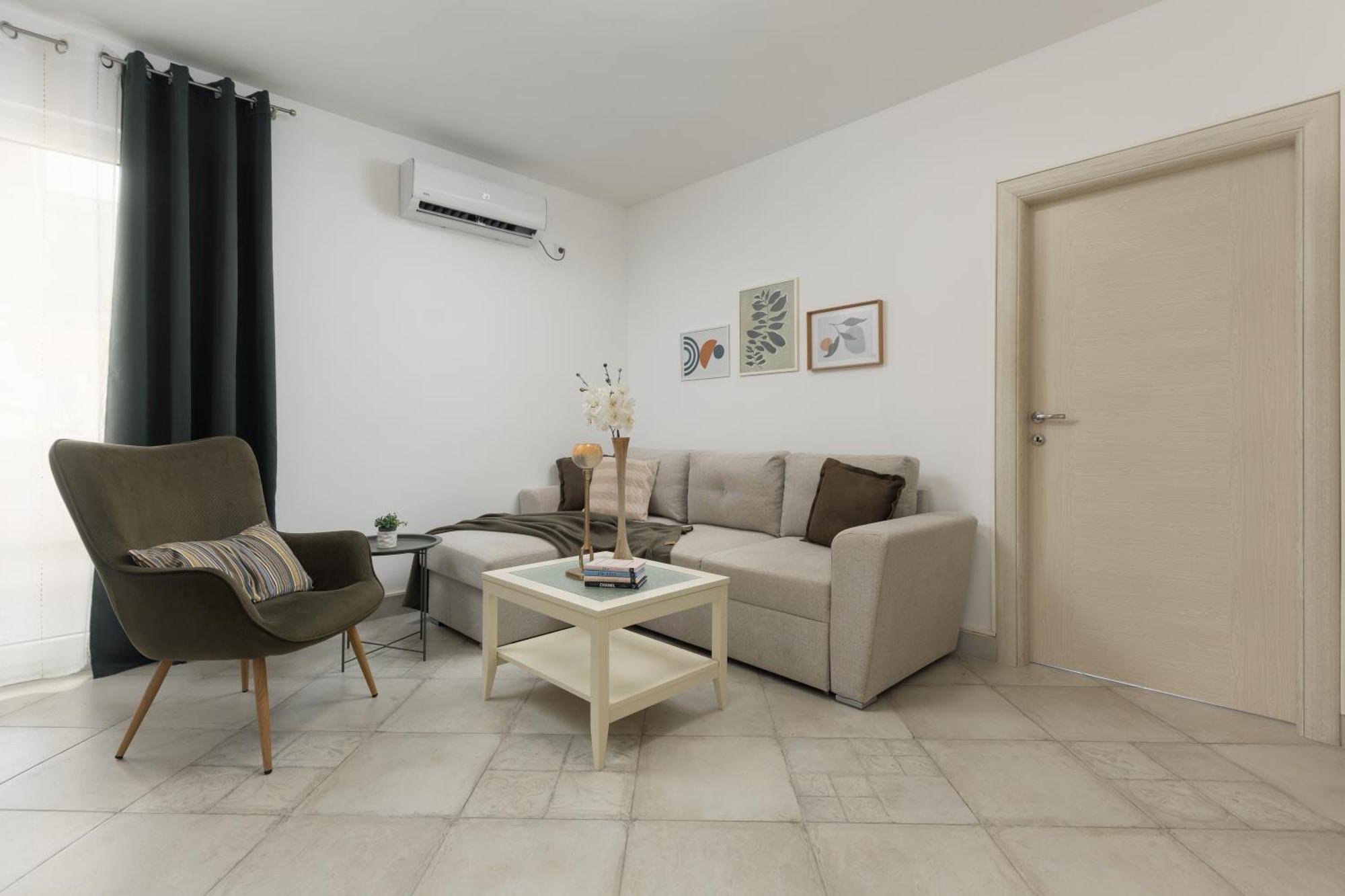 Ana's Place Near The Sea Апартаменти
