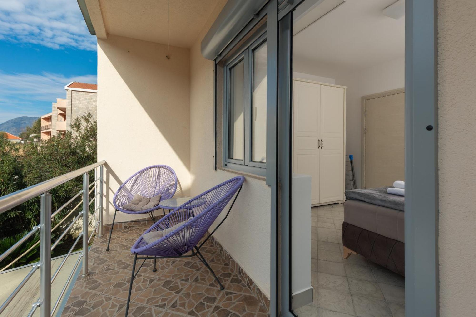 Ana's Place Near The Sea Апартаменти